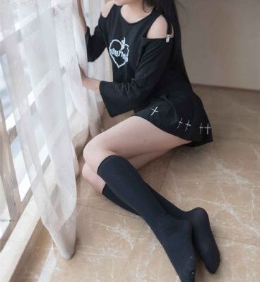 美女被男人扒开腿猛电视