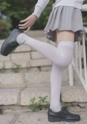 闪耀的他