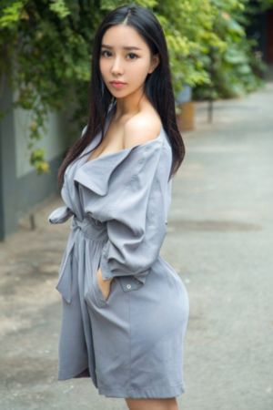 红衣小女孩在线观看完整恐怖版