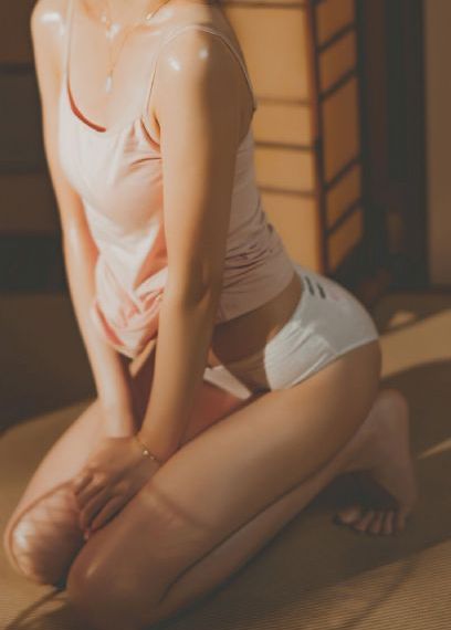 在她体内灌尿h